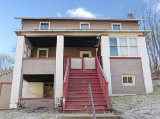 490 Evergreen Rd, Leechburg, PA 15656