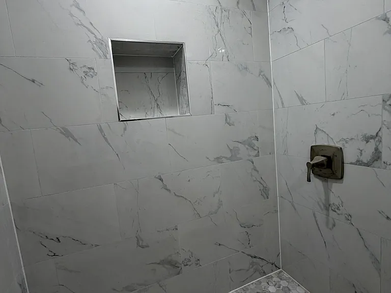 819 Bergen Ave #1 — Photo 13