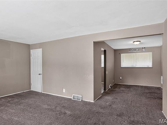 5th image of 1721 Emery Dr