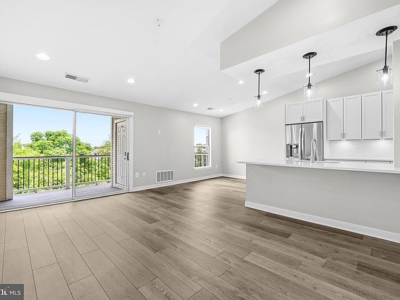 5th image of 44154 Natalie Ter Unit 302