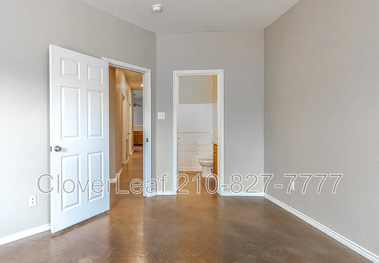 5718 Golf Hts #2 — Photo 13