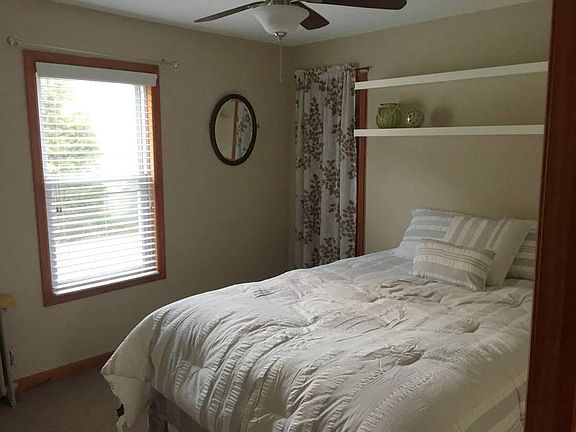 Queen pillow top bed