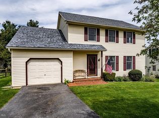 69 Dorshiemer Ln, Honey Brook, PA 19344