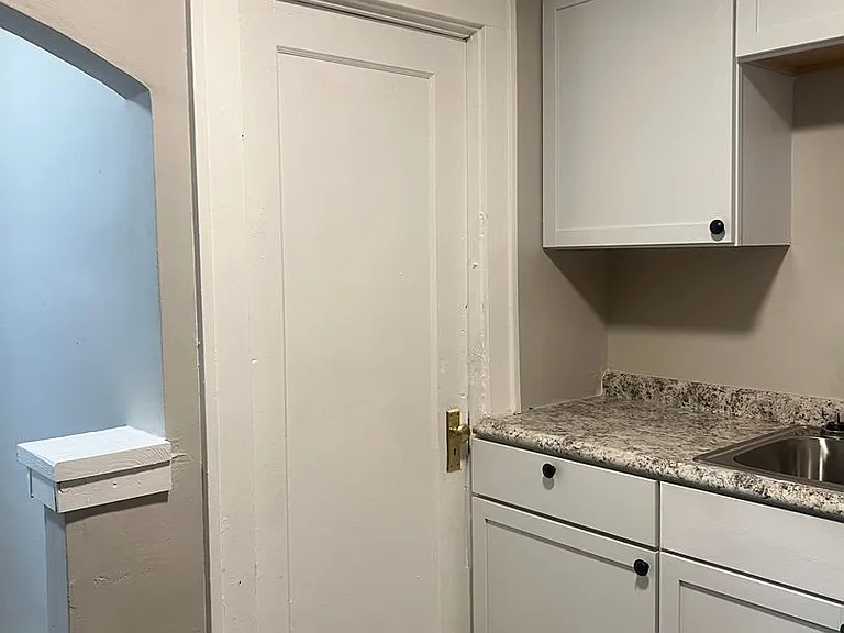 710 N Grant Ave — Photo 13