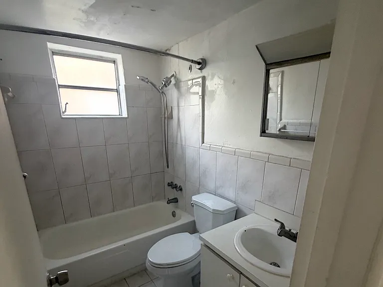 221 Majorca Ave #306 — Photo 6