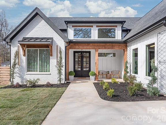 3rd image of 312 Rehobeth Rd