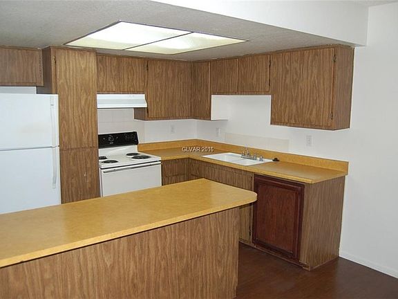 3rd image of 6152 Camino De Rosa Dr