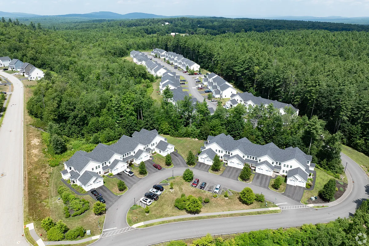 Building Photo - Highfield Commons