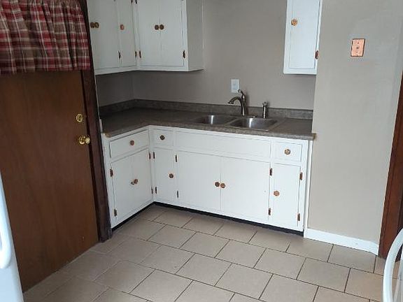 4th image of 1425 N 47th St #1427