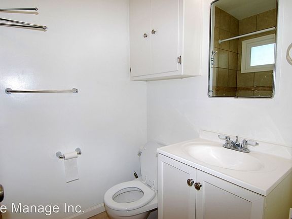 5th image of 1245 E Ocean Blvd APT A