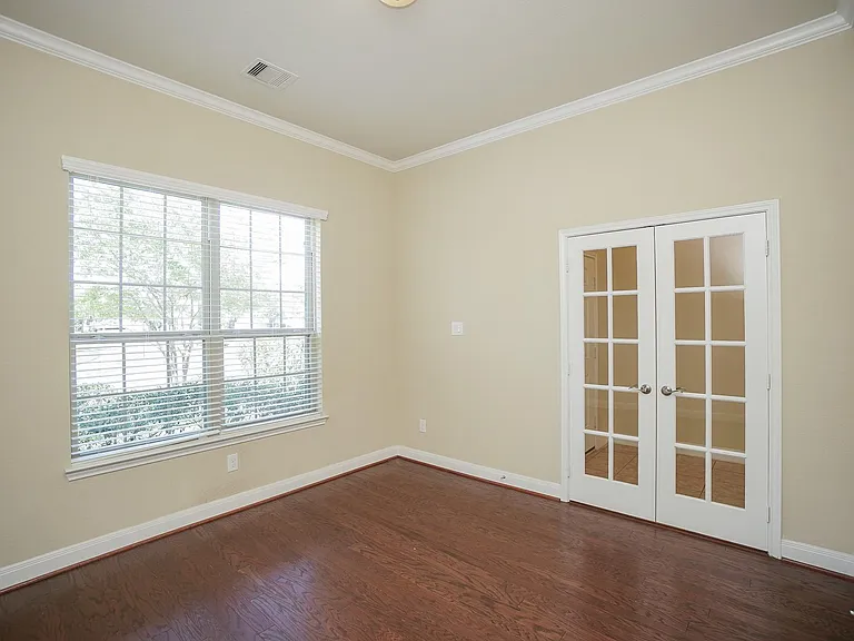 28515 Pleasant Forest Dr — Photo 4
