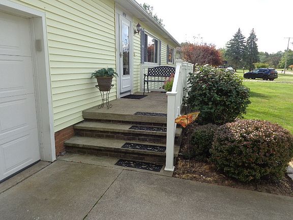 3rd image of 6501 Royalwood Rd