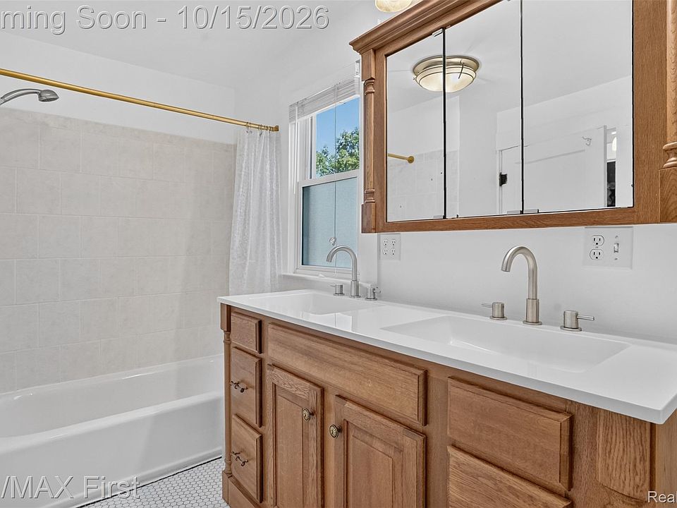 316 Gardenia Ave, photo 27