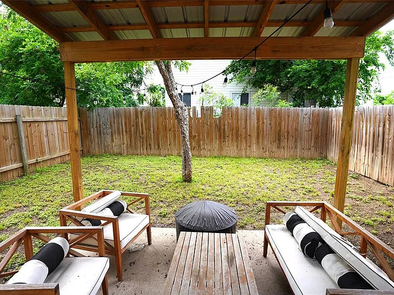 1700 Constantino Cir #A — Photo 10