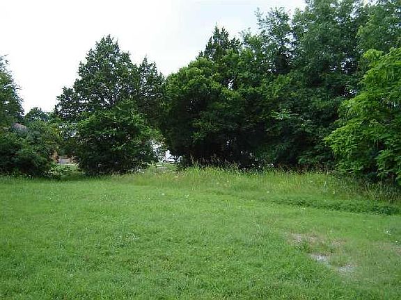 3rd image of 141 NE 16th St Lot 3-4
