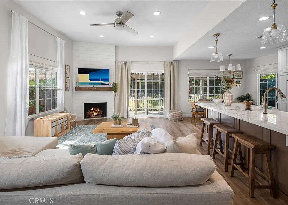 24162 Minnetonka Ln