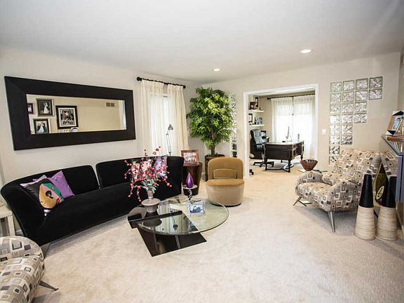 5th image of 1423 White Spruce Dr