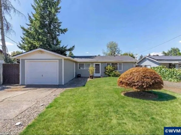 815 N 4th St, Aumsville, OR 97325