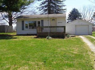 670 W 590 S, Wolcottville, IN 46795