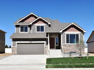 4860 Pinegrove St, Johnstown, CO 80534