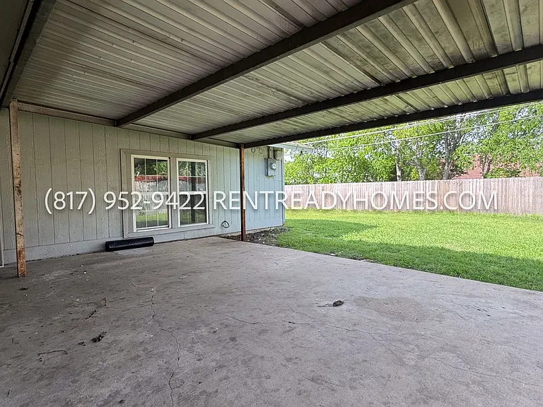 2613 Fairbrook St — Photo 7