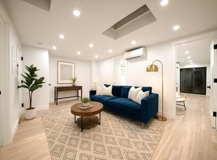 188 W 9th St APT 2A, Brooklyn, NY 11231