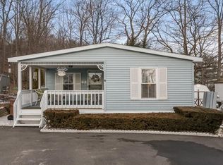 26 Woodland Park, Shelton, CT 06484