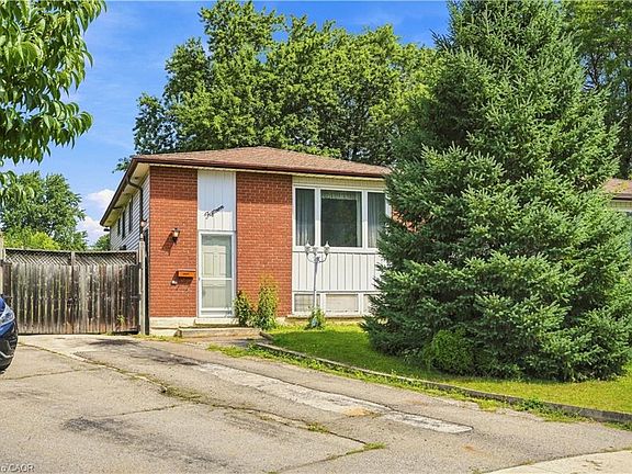 3rd image of 15 Duncairn Ct