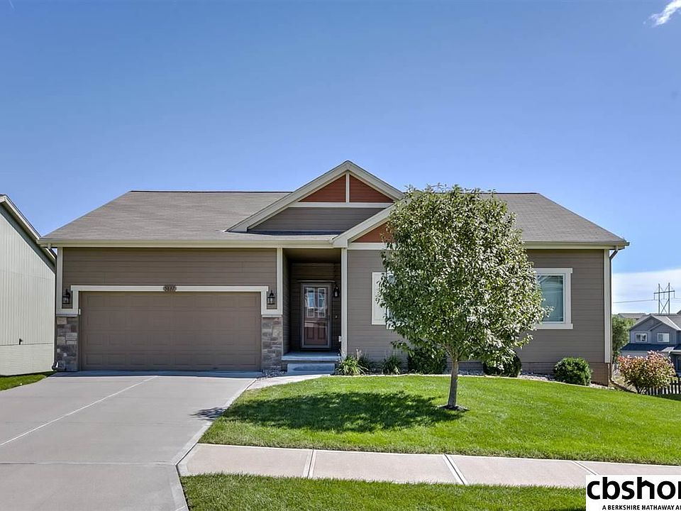 1st image of 5837 S 191st Ave