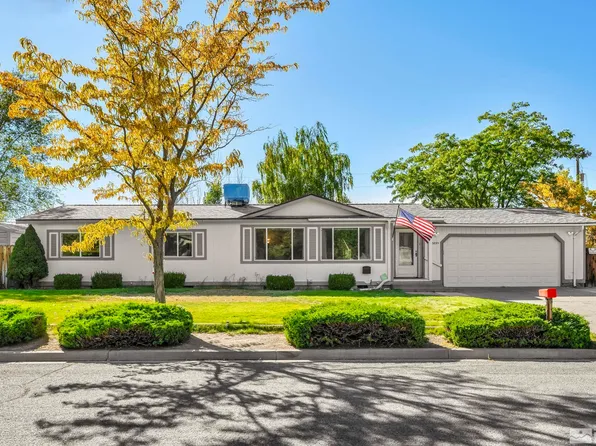 3895 Puffin St, Reno, NV 89508