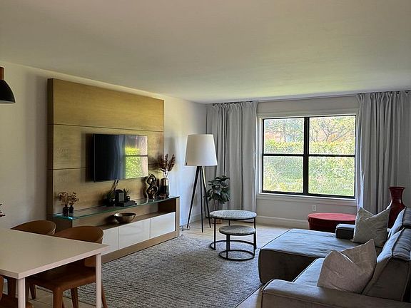 5th image of 12959 Pennypacker Trl APT 9