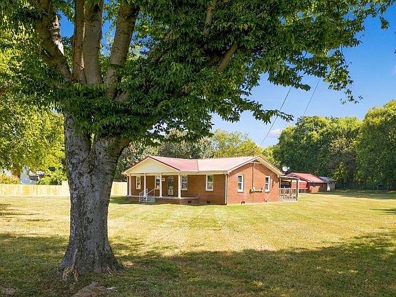 4th image of 204 Canaan Rd