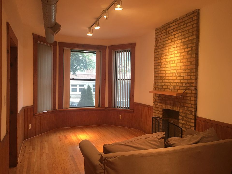 1st image of 1324 N Claremont Ave