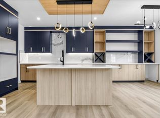 1150 Gyrfalcon Cres NW, Edmonton, AB T5S0S1