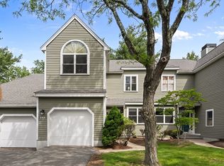 243 Bishops Forest Dr Unit 243, Waltham, MA 02452