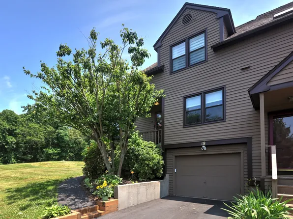 18 Cascade Circle, Monroe, CT 06468