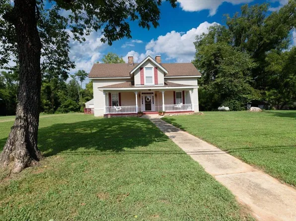 220 Church St, Pamplin, VA 23958