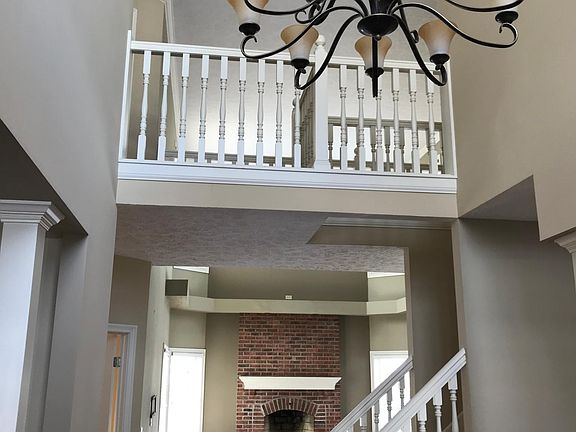 3rd image of 28649 Woodmill Dr