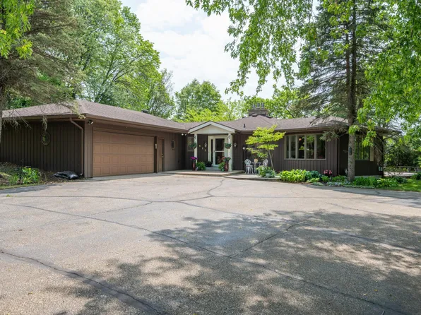 615 5th St NW, Oronoco, MN 55960