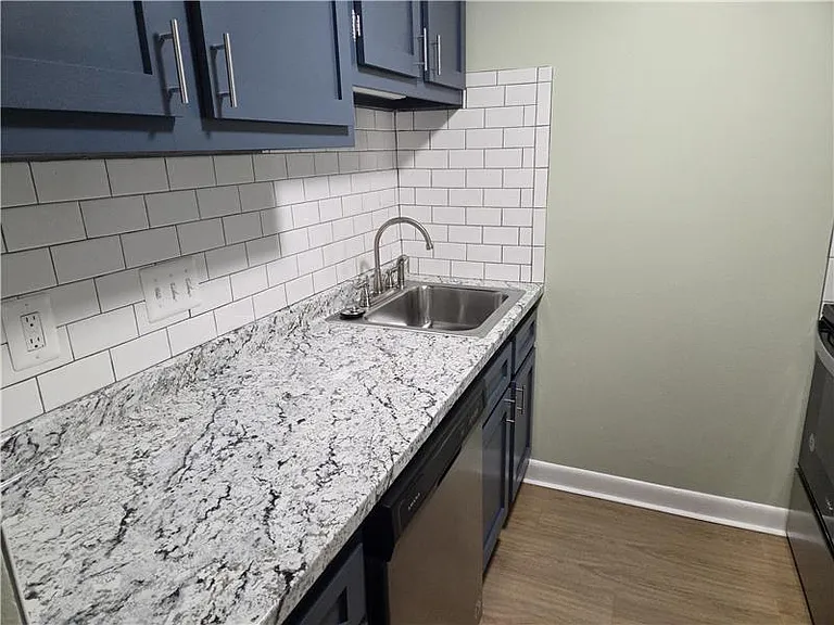 368 Lincoln St #9 — Photo 1