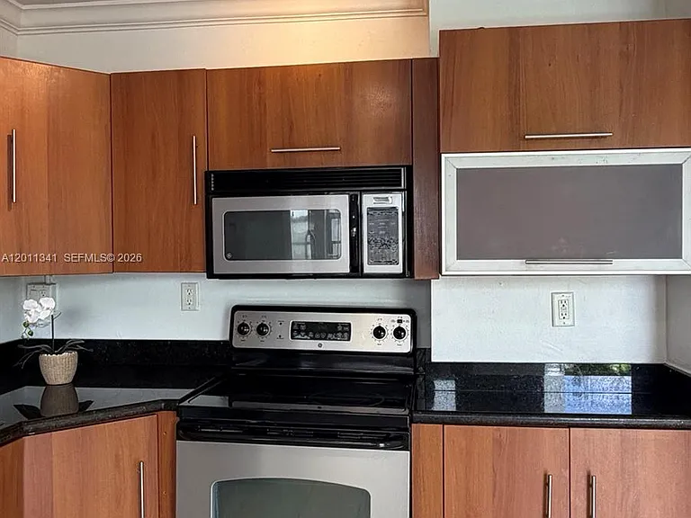 820 Salzedo St #202 — Photo 2
