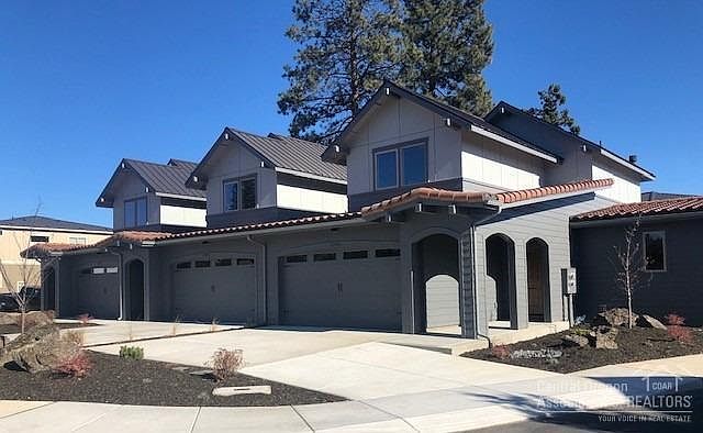 1st image of 63144 NW Via Cambria