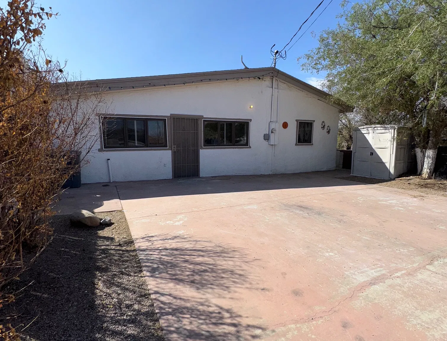 621 North Sierra Avenue - 1 — Photo 1