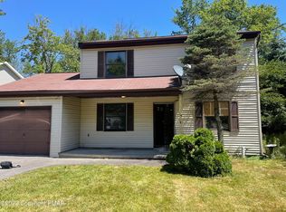 5429 Ridgefield Dr, Tobyhanna, PA 18466