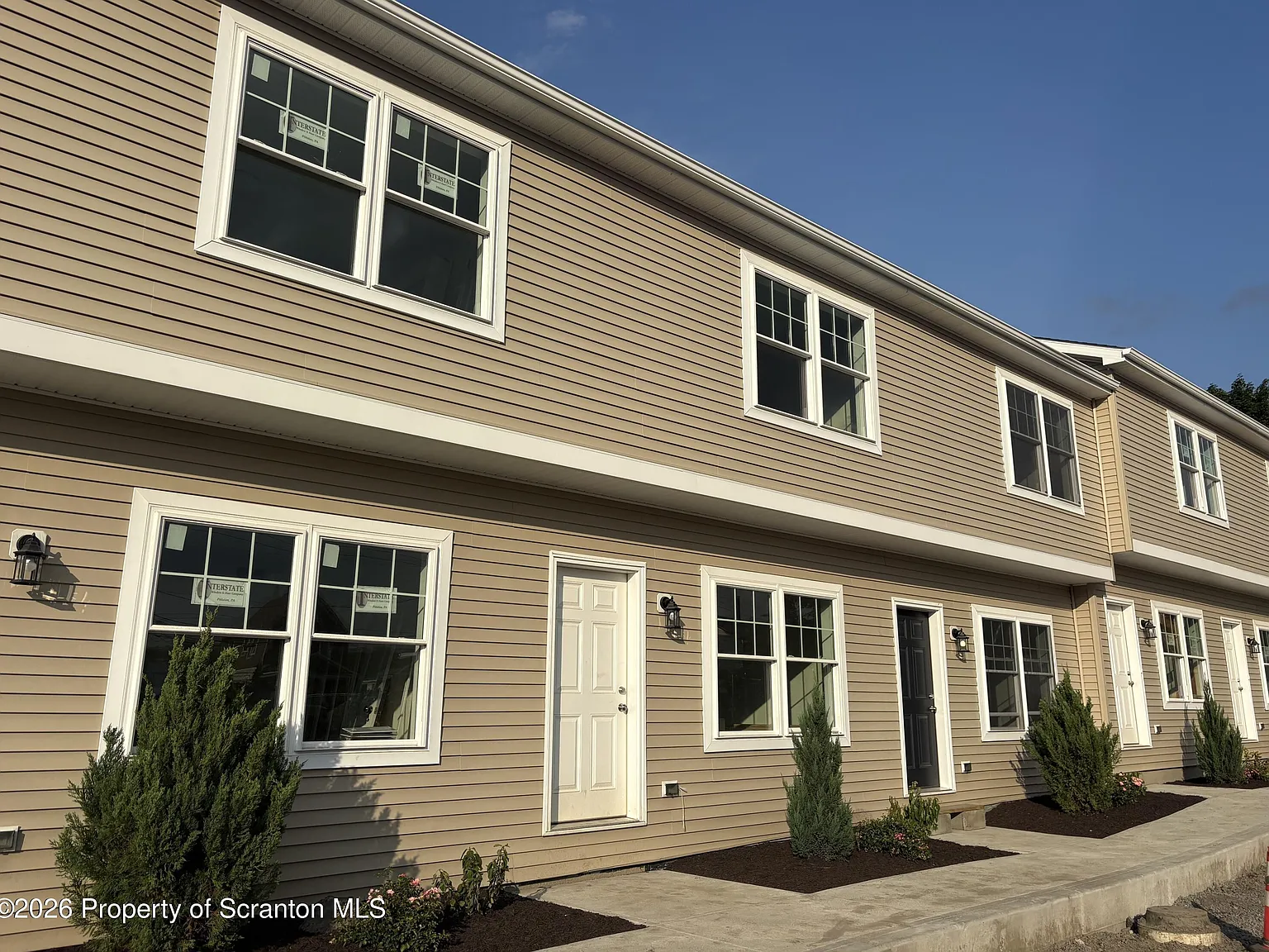 2 bed, 1.0 bath, 950 sqft, $1,850 — Photo 1
