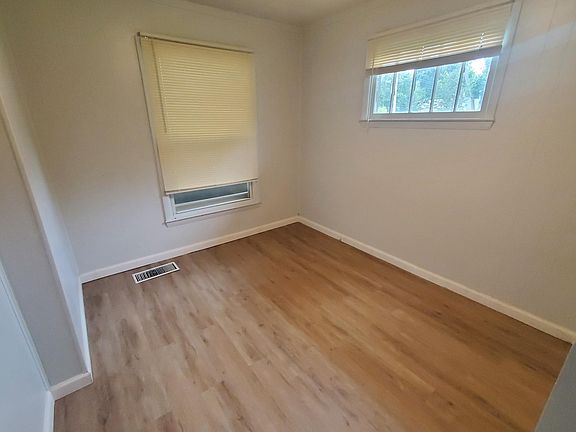front bedroom/office