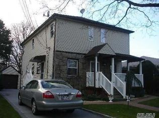 159 Pennsylvania Ave, Roosevelt, NY 11575