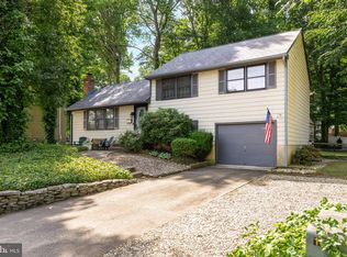 131 Windmoor Rd, Delran, NJ 08075