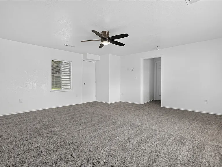 5301 Scoggins St — Photo 24