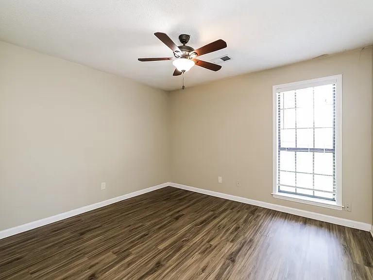7549 Clarkfield Pl — Photo 12